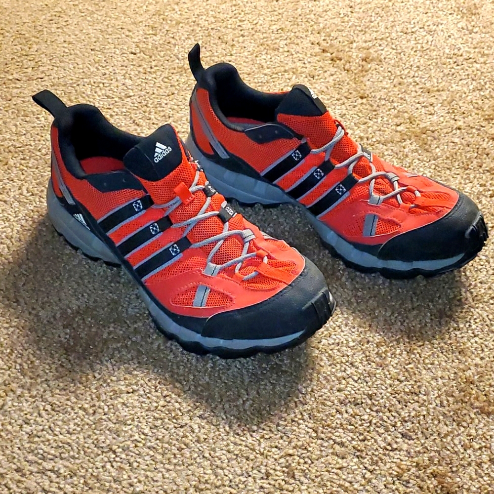 Adidas Sneakers